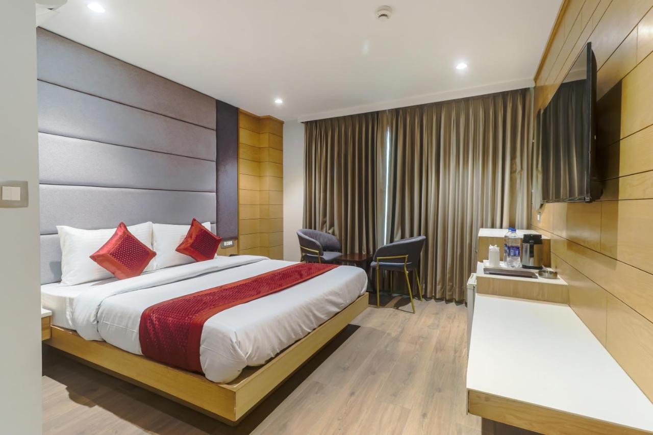 Hotel Bricks, Karol Bagh, New Delhi Exterior foto