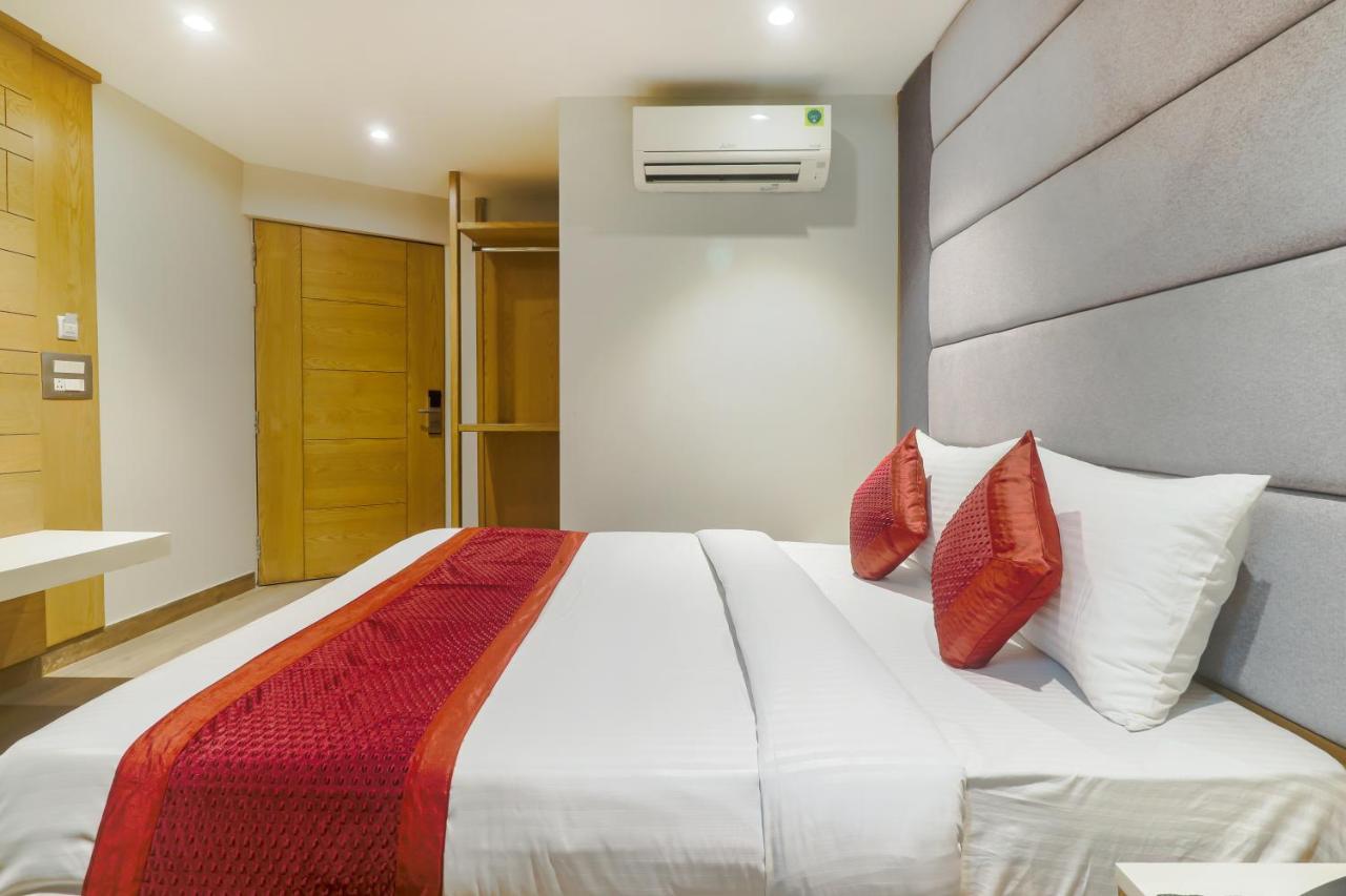 Hotel Bricks, Karol Bagh, New Delhi Exterior foto