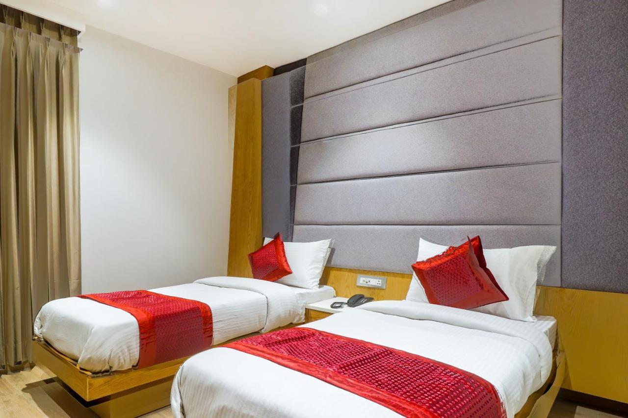 Hotel Bricks, Karol Bagh, New Delhi Exterior foto